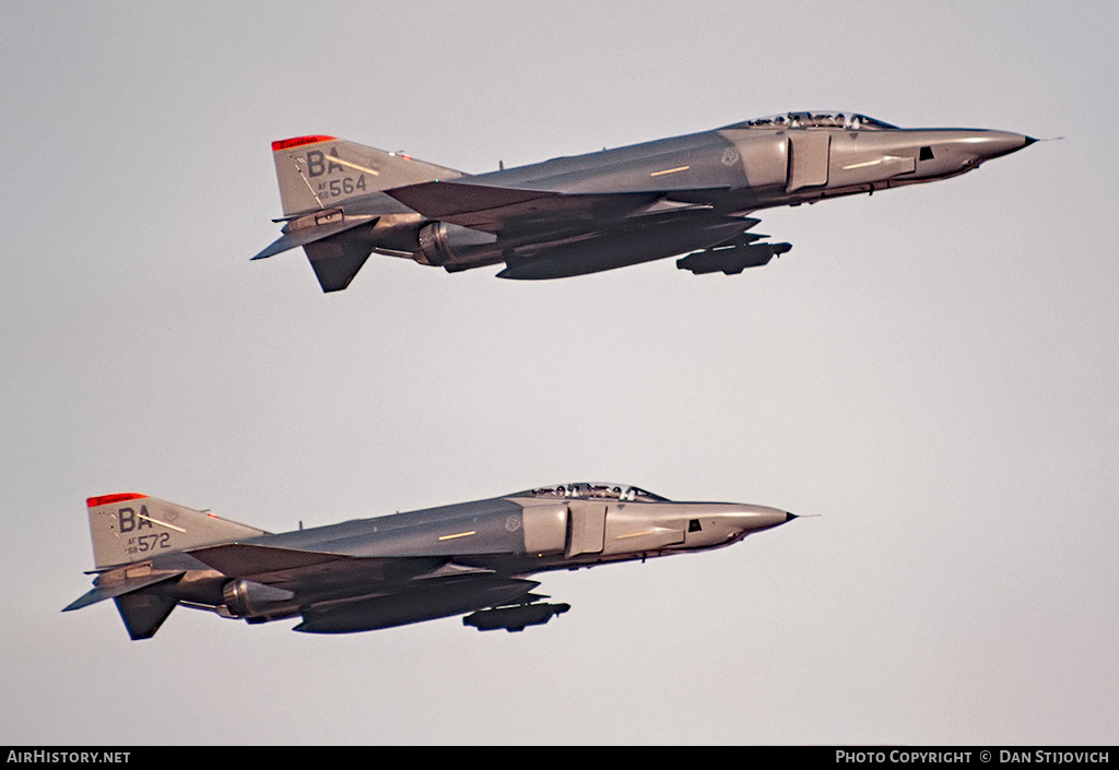 Aircraft Photo of 68-0564 / AF68-564 | McDonnell Douglas RF-4C Phantom II | USA - Air Force | AirHistory.net #204178