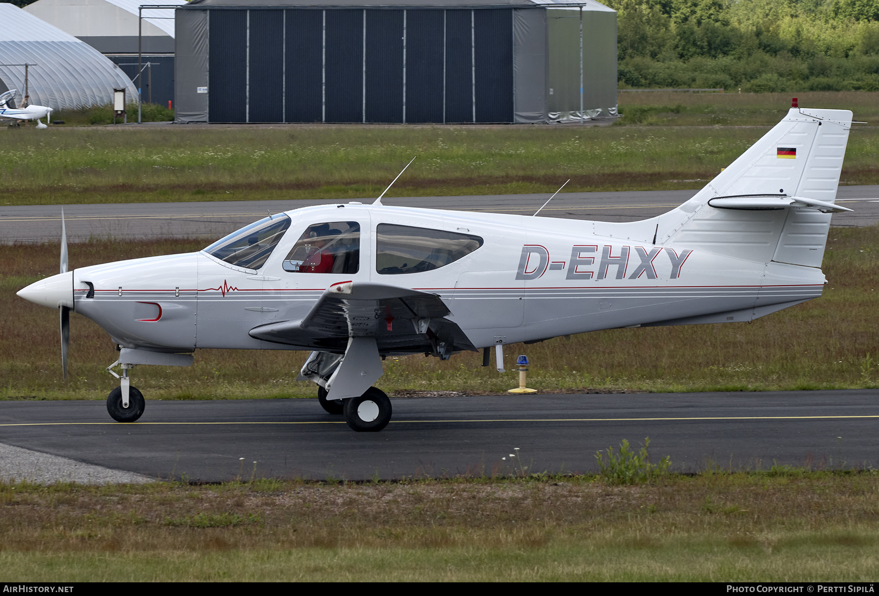 Aircraft Photo of D-EHXY | Rockwell Commander 112A | AirHistory.net #204188