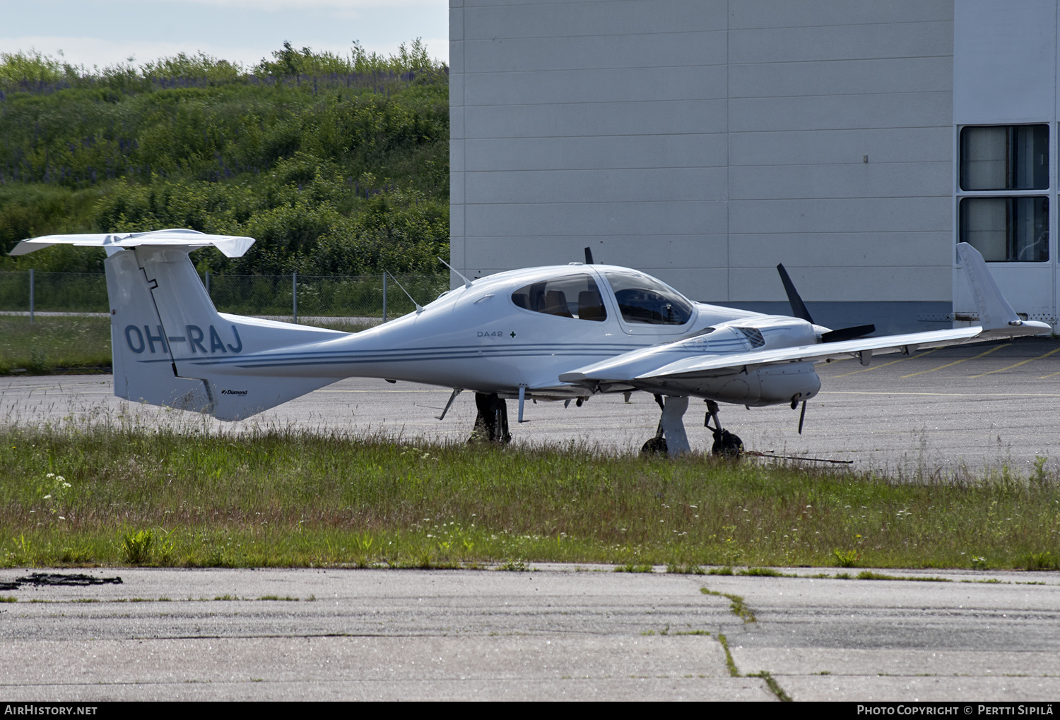 Aircraft Photo of OH-RAJ | Diamond DA42 NG Twin Star | AirHistory.net #204367