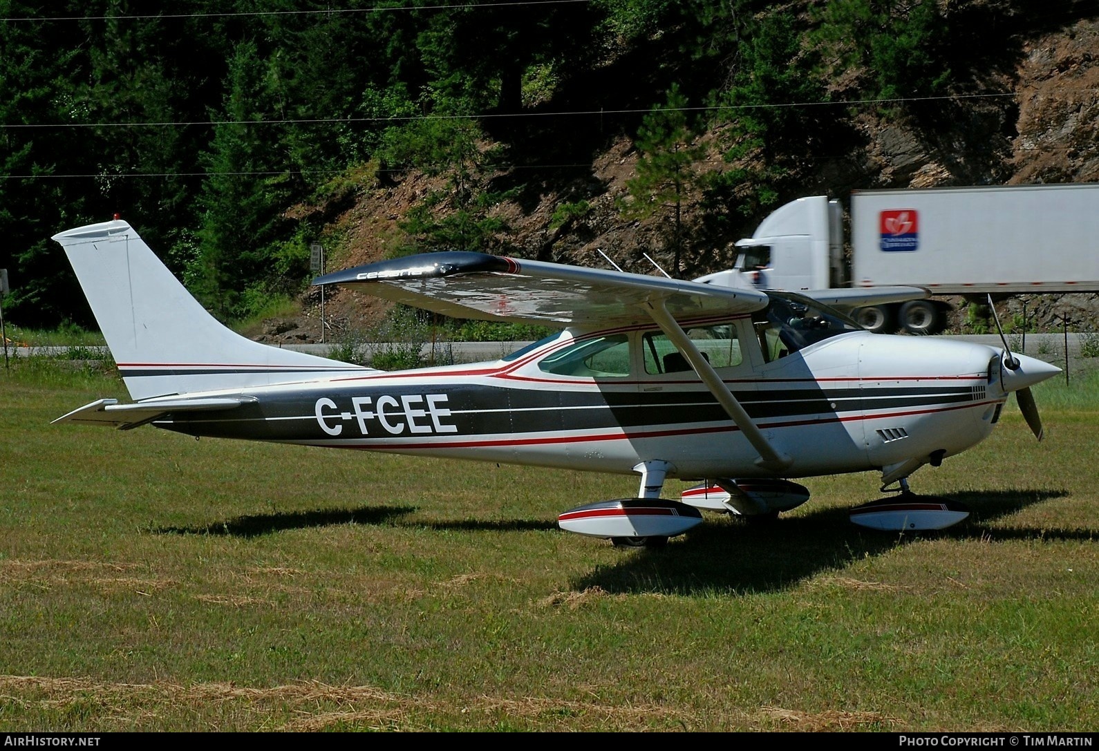 Aircraft Photo of C-FCEE | Cessna 182P Skylane | AirHistory.net #204471