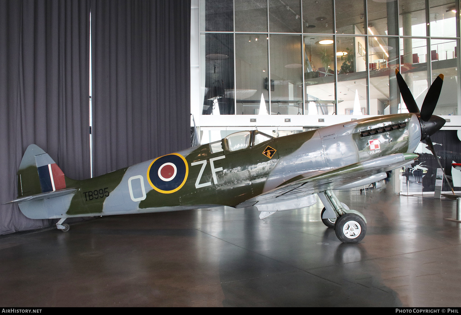 Aircraft Photo of TB995 | Supermarine 361 Spitfire LF16E | UK - Air Force | AirHistory.net #204521