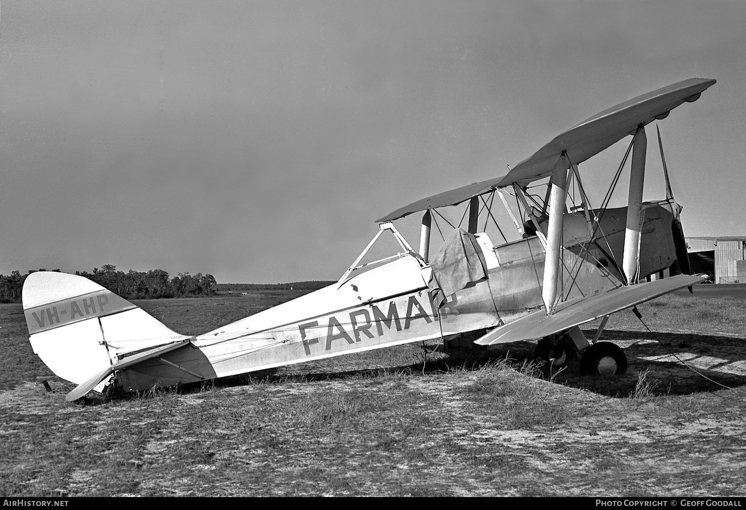 Aircraft Photo of VH-AHP | De Havilland D.H. 82A Tiger Moth | Farmair | AirHistory.net #204638