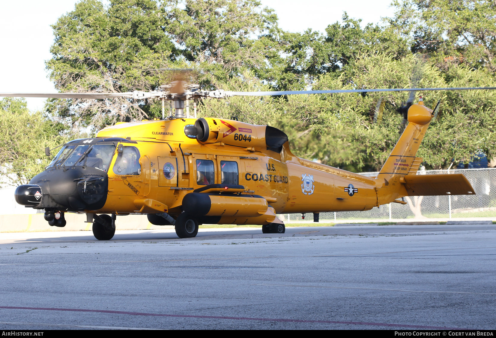 Aircraft Photo of 6044 | Sikorsky MH-60T Jayhawk (S-70B-5) | USA - Coast Guard | AirHistory.net #204715