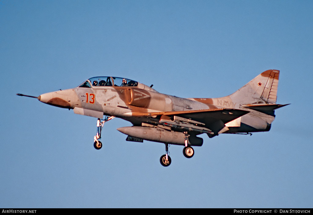 Aircraft Photo of 154657 / 1154657 | Douglas TA-4F Skyhawk | USA - Navy | AirHistory.net #204802