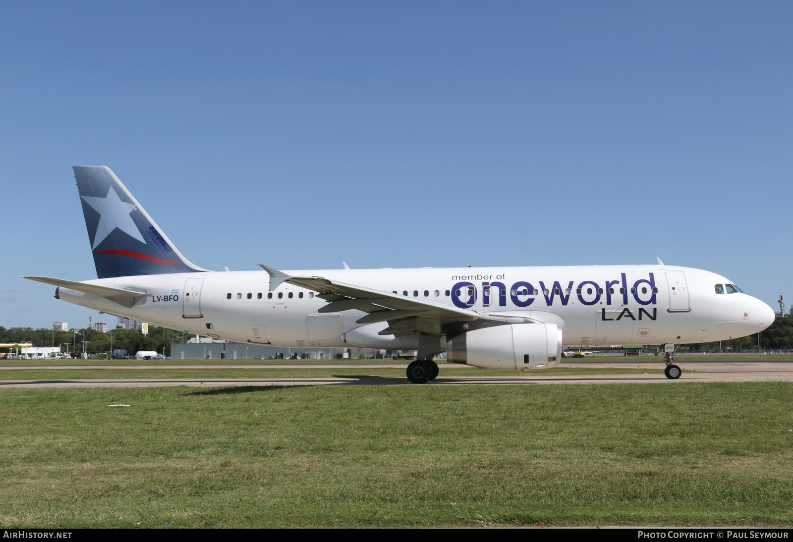 Aircraft Photo of LV-BFO | Airbus A320-233 | LAN Airlines - Línea Aérea Nacional | AirHistory.net #204871