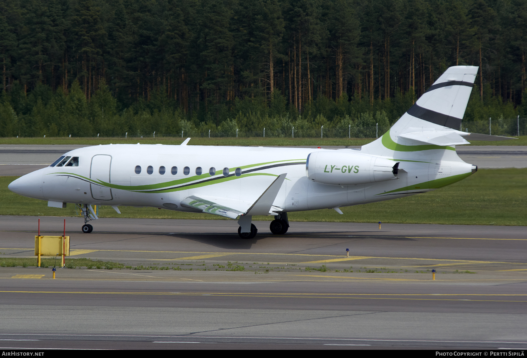 Aircraft Photo of LY-GVS | Dassault Falcon 2000S | AirHistory.net #204923