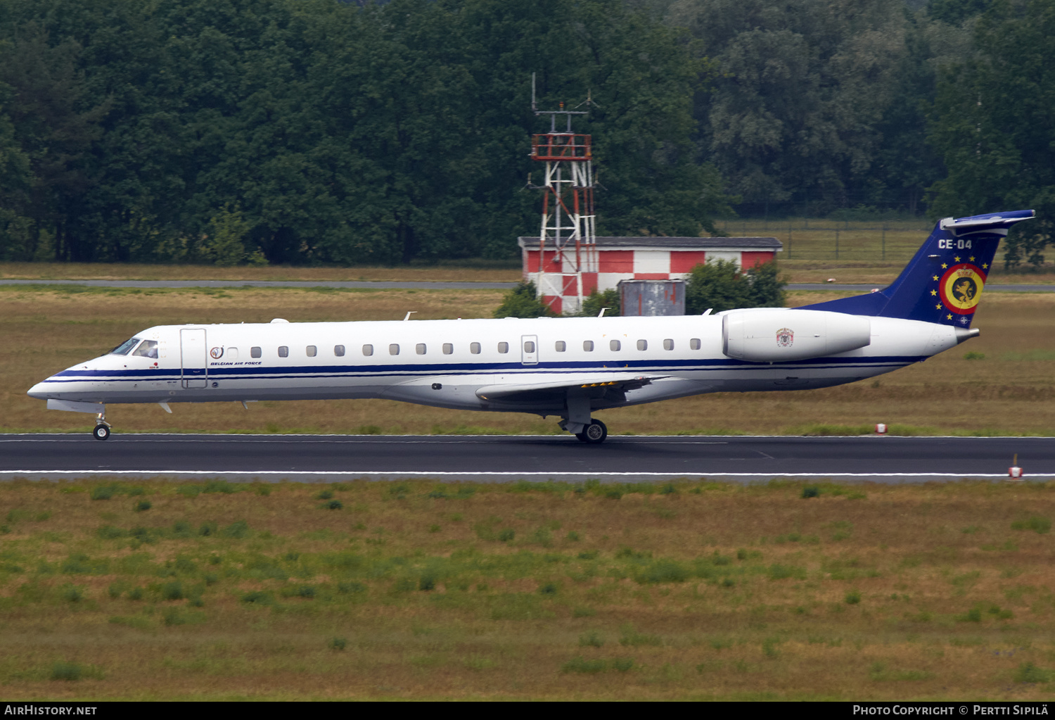 Aircraft Photo of CE-04 | Embraer ERJ-145LR (EMB-145LR) | Belgium - Air Force | AirHistory.net #204936