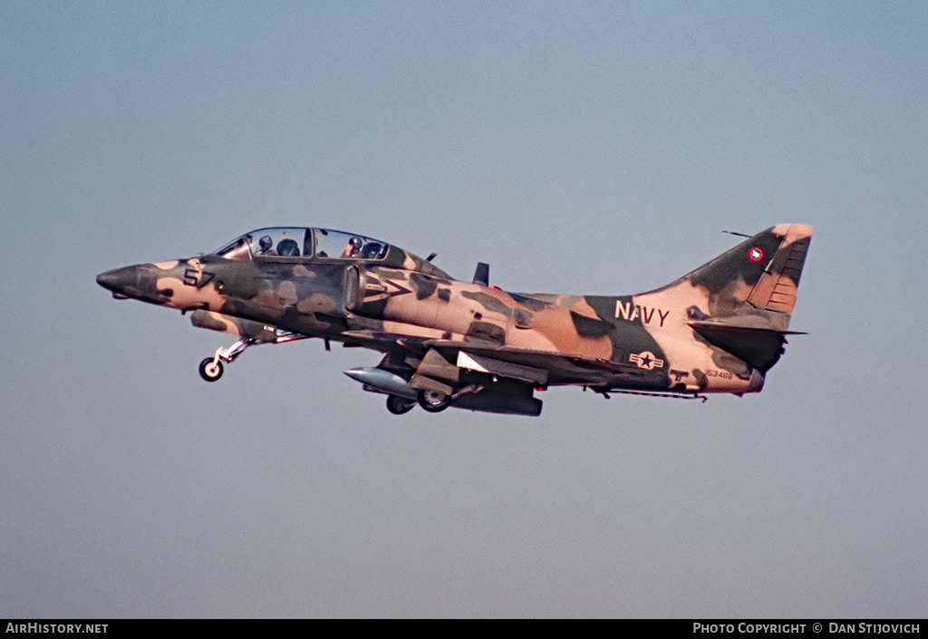 Aircraft Photo of 153488 | Douglas TA-4F Skyhawk | USA - Navy | AirHistory.net #204960