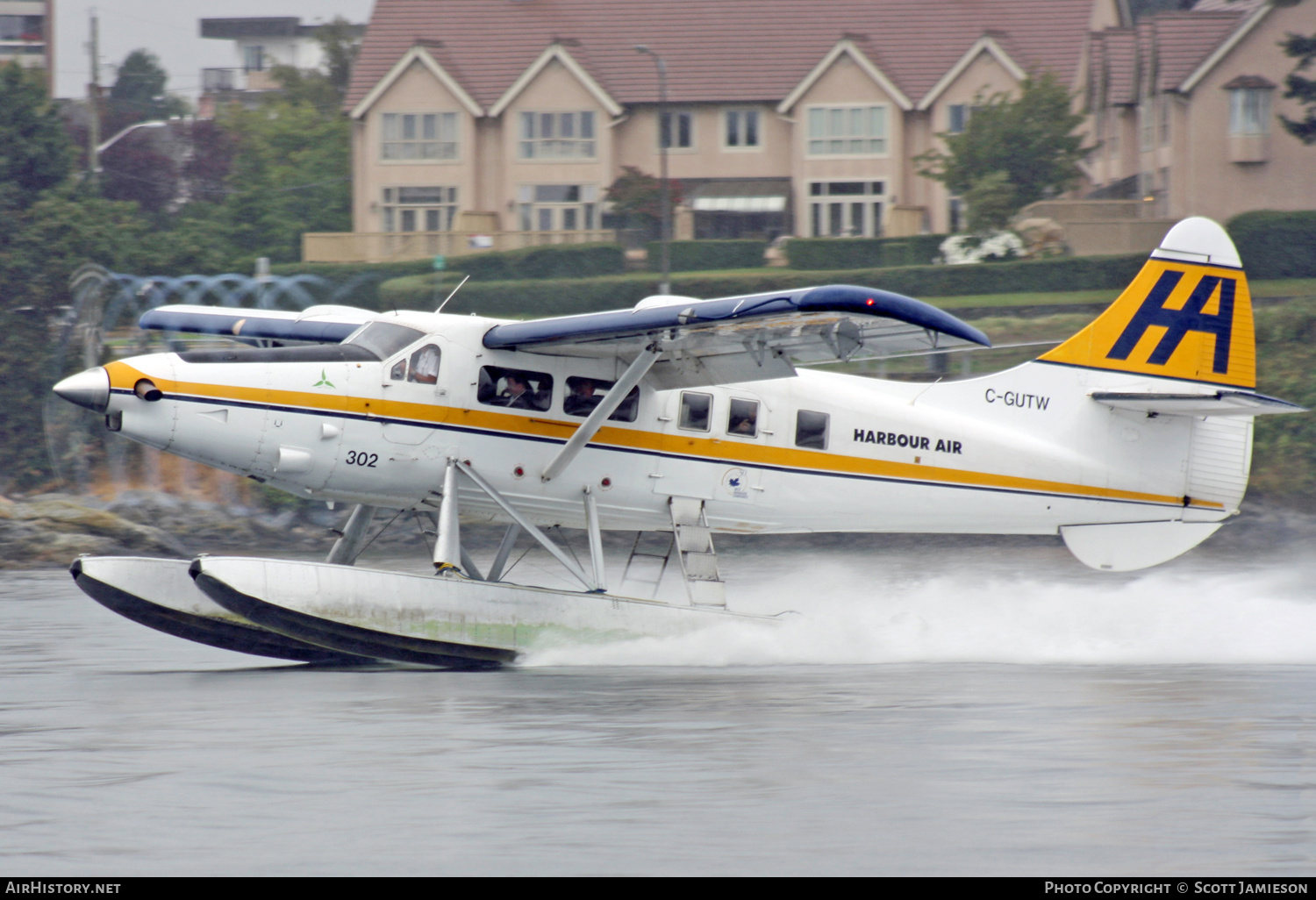 Aircraft Photo of C-GUTW | Vazar DHC-3T Turbine Otter | Harbour Air | AirHistory.net #205194