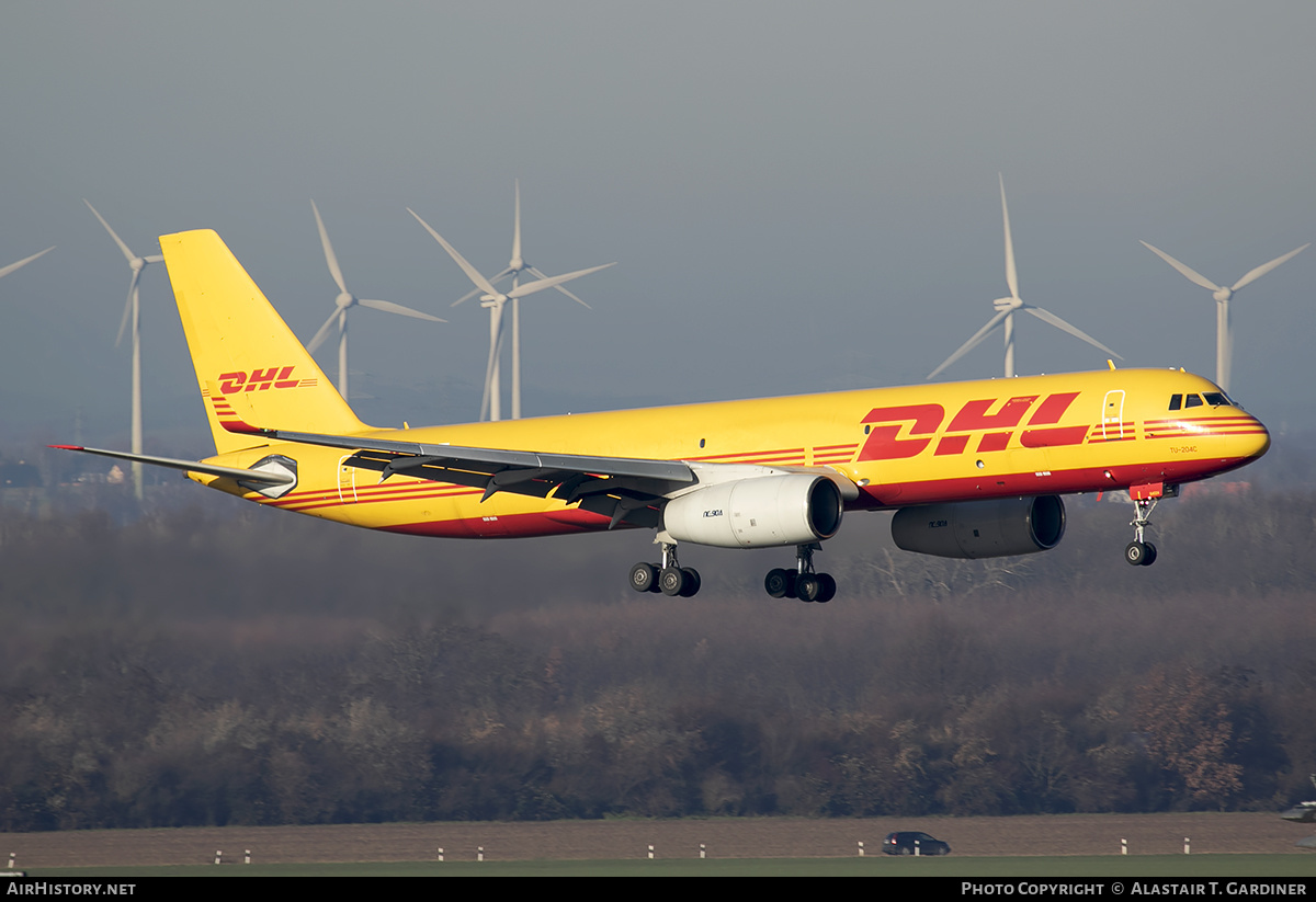 Aircraft Photo of RA-64024 | Tupolev Tu-204-100S (Tu-204C) | DHL International | AirHistory.net #205201