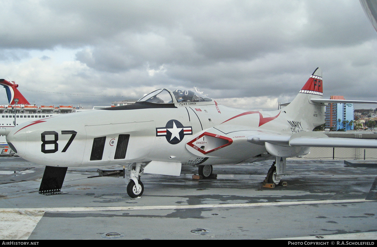 Aircraft Photo of 141702 | Grumman RF-9J Cougar | USA - Navy | AirHistory.net #205225