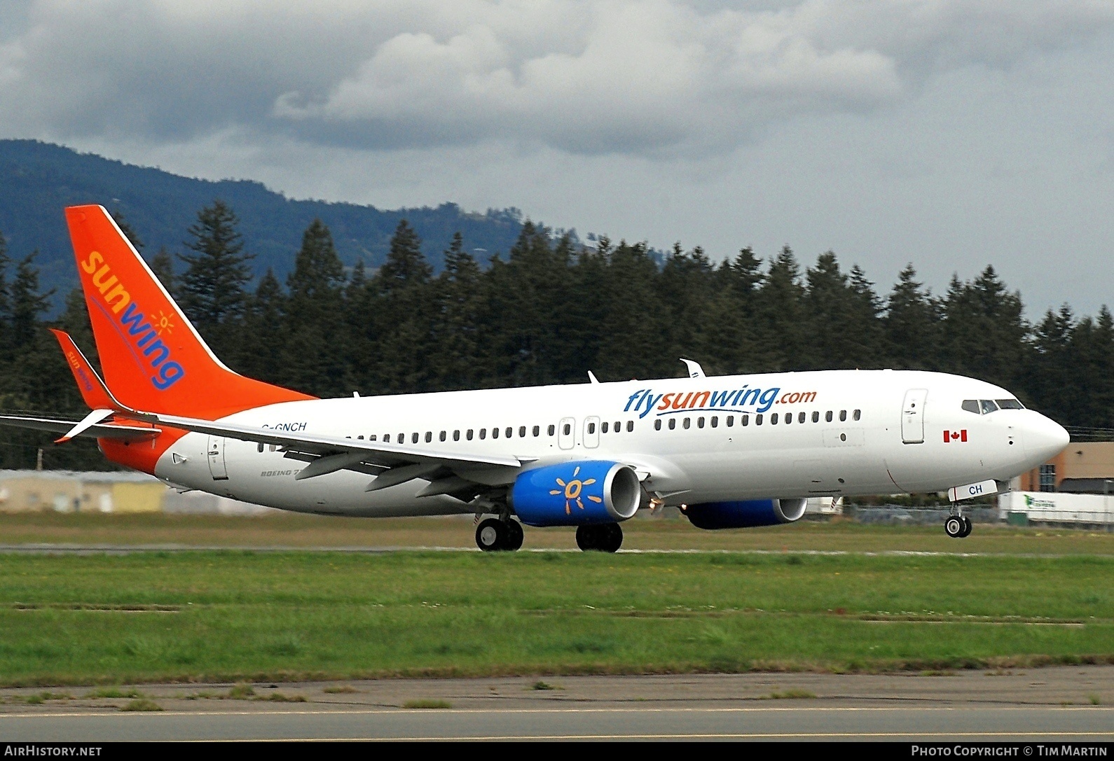 Aircraft Photo of C-GNCH | Boeing 737-81D | Sunwing Airlines | AirHistory.net #205279