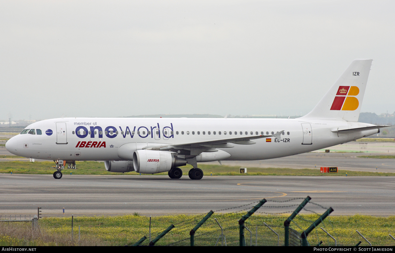 Aircraft Photo of EC-IZR | Airbus A320-214 | Iberia | AirHistory.net #205446