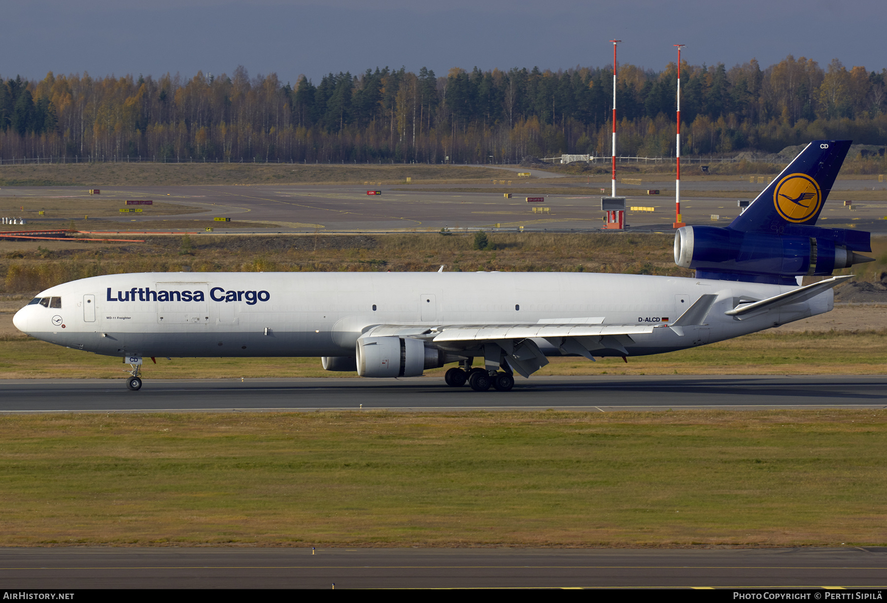 Aircraft Photo of D-ALCD | McDonnell Douglas MD-11F | Lufthansa Cargo | AirHistory.net #205469
