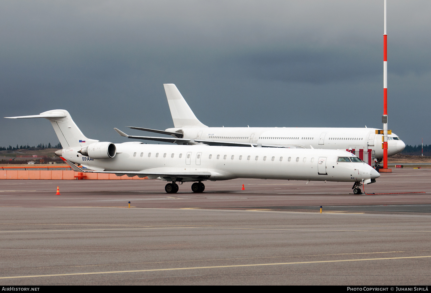 Aircraft Photo of S5-AAV | Bombardier CRJ-900ER NG (CL-600-2D24) | Adria Airways | AirHistory.net #205749