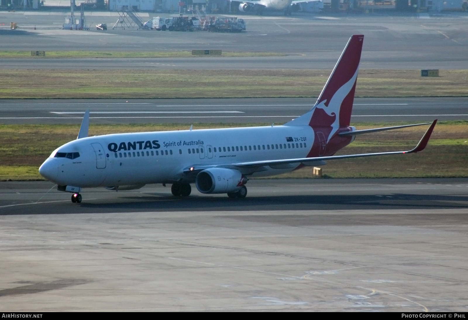Aircraft Photo of ZK-ZQF | Boeing 737-838 | Qantas | AirHistory.net #205788