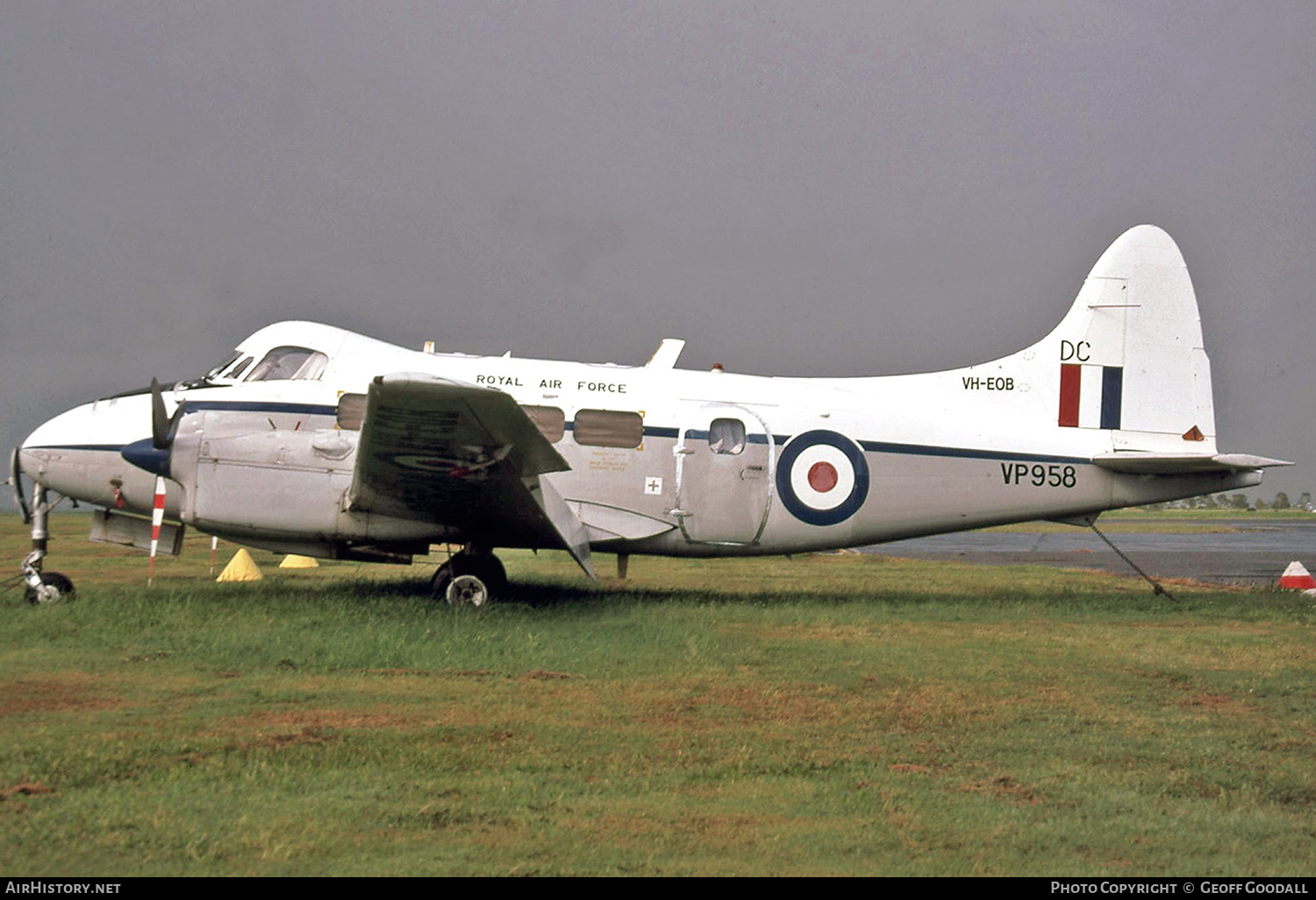 Aircraft Photo of VH-EOB / VP958 | De Havilland D.H. 104 Dove 8 | UK - Air Force | AirHistory.net #205835