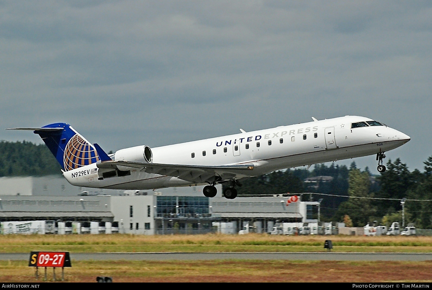 Aircraft Photo of N929EV | Bombardier CRJ-200ER (CL-600-2B19) | United Express | AirHistory.net #205902