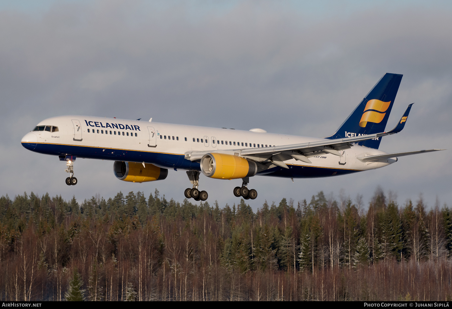 Aircraft Photo of TF-FIP | Boeing 757-208 | Icelandair | AirHistory.net #205911