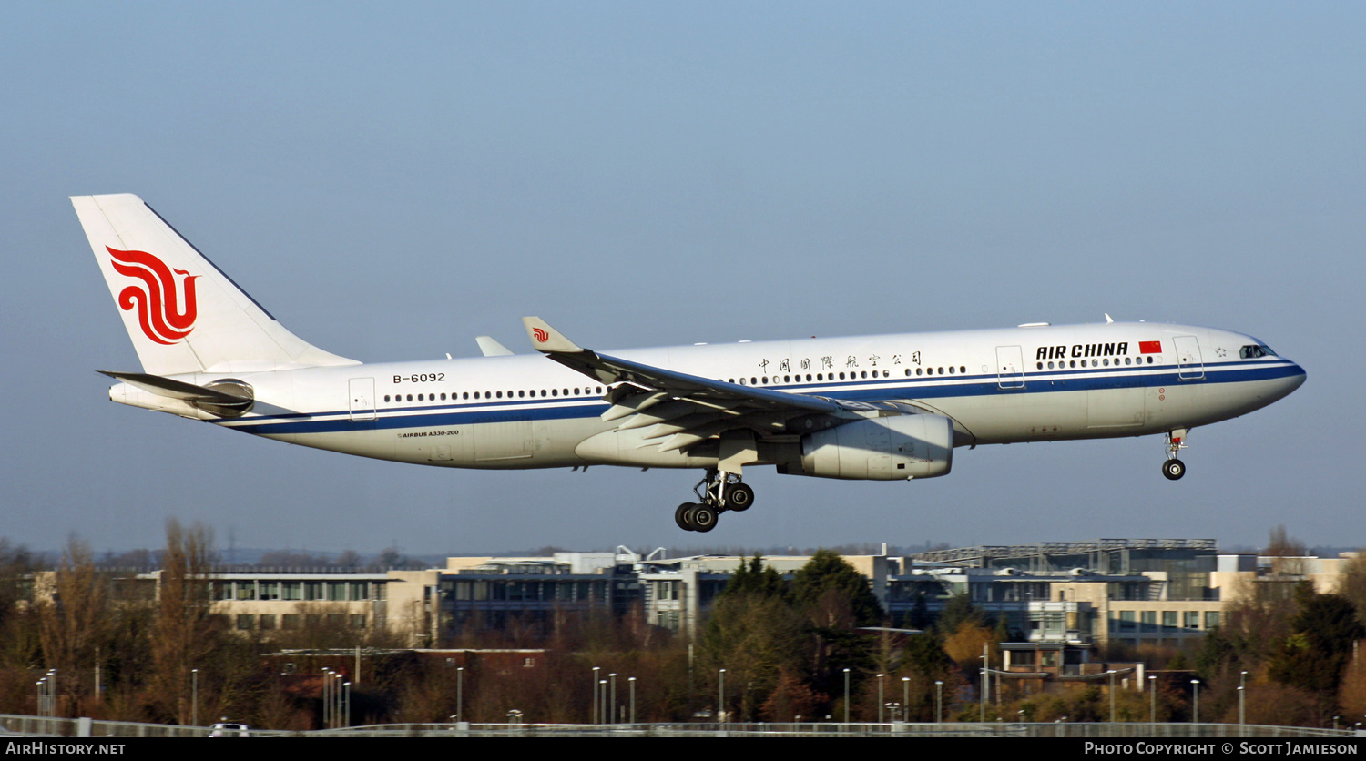 Aircraft Photo of B-6092 | Airbus A330-243 | Air China | AirHistory.net #206033