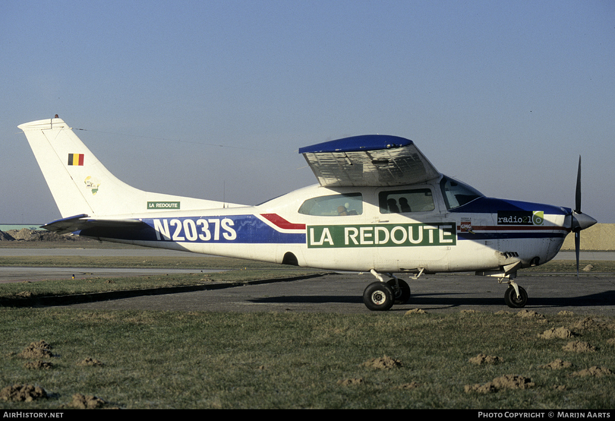Aircraft Photo of N2037S | Cessna T210L Turbo Centurion | La Redoute | AirHistory.net #206056