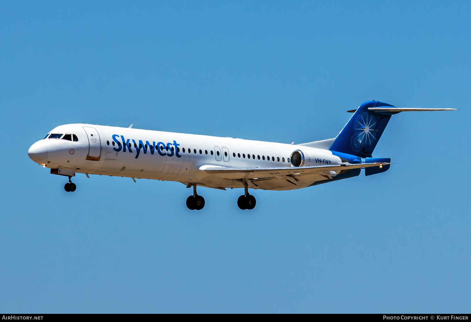 Aircraft Photo of VH-FNY | Fokker 100 (F28-0100) | Skywest Airlines | AirHistory.net #206077