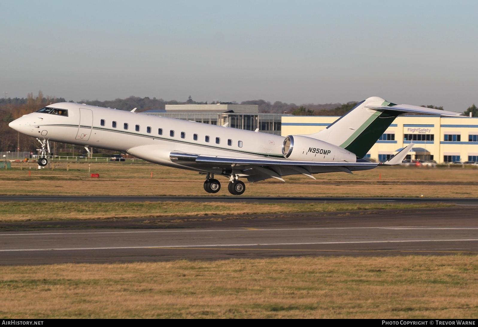 Aircraft Photo of N950MP | Bombardier Global 6000 (BD-700-1A10) | AirHistory.net #206086