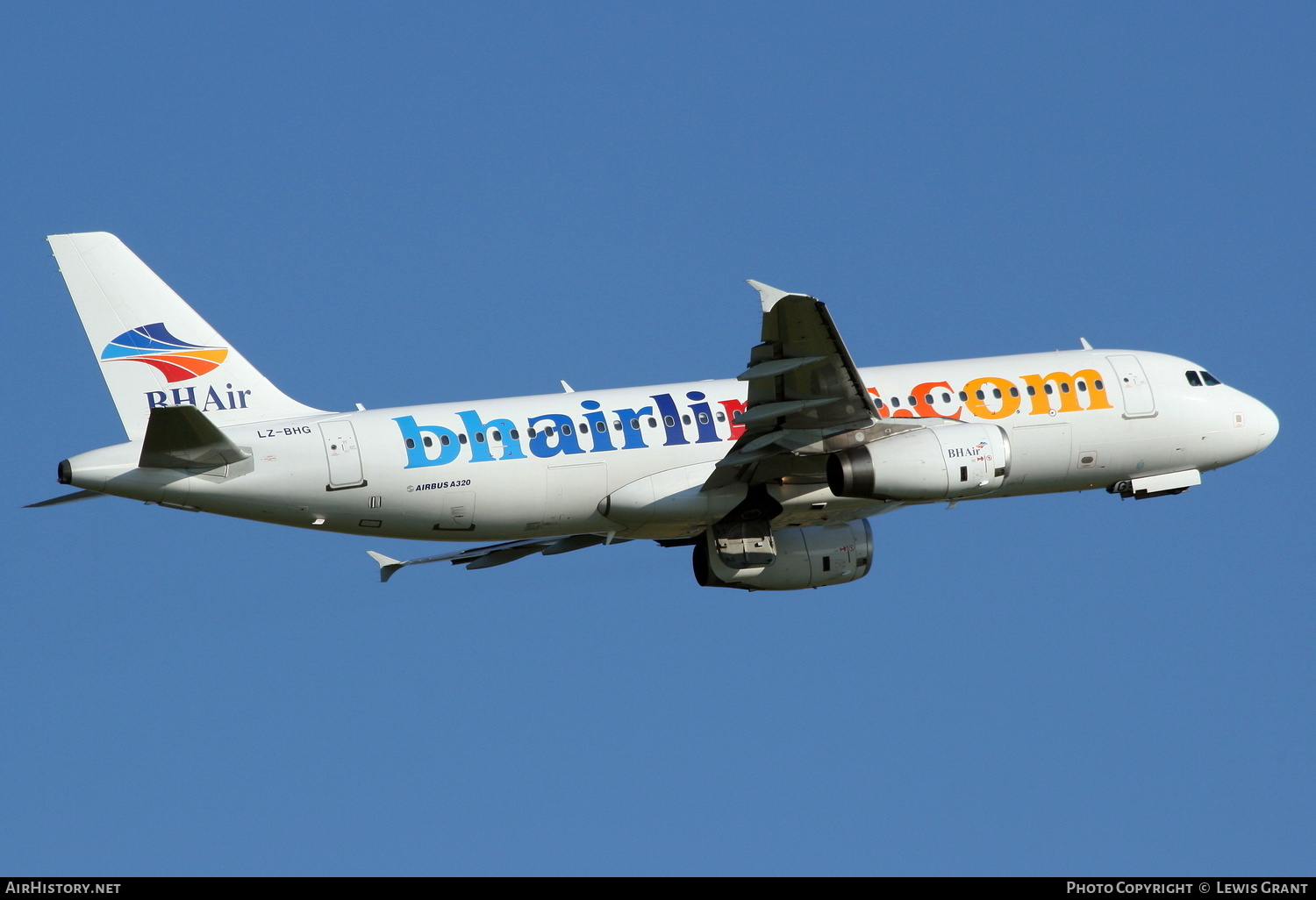 Aircraft Photo of LZ-BHG | Airbus A320-232 | Balkan Holidays Air - BH Air | AirHistory.net #206335