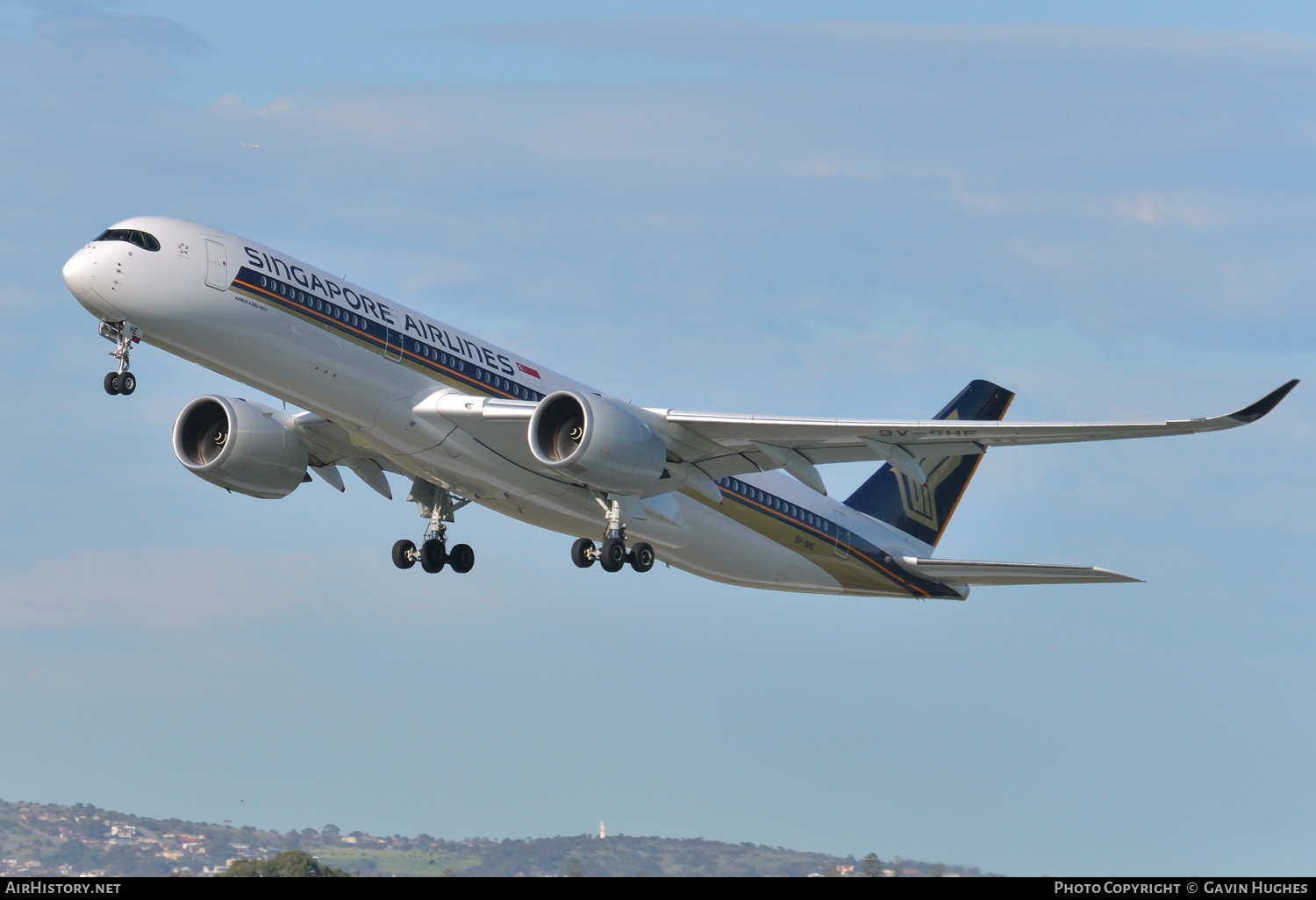 Aircraft Photo of 9V-SHE | Airbus A350-941 | Singapore Airlines | AirHistory.net #206352