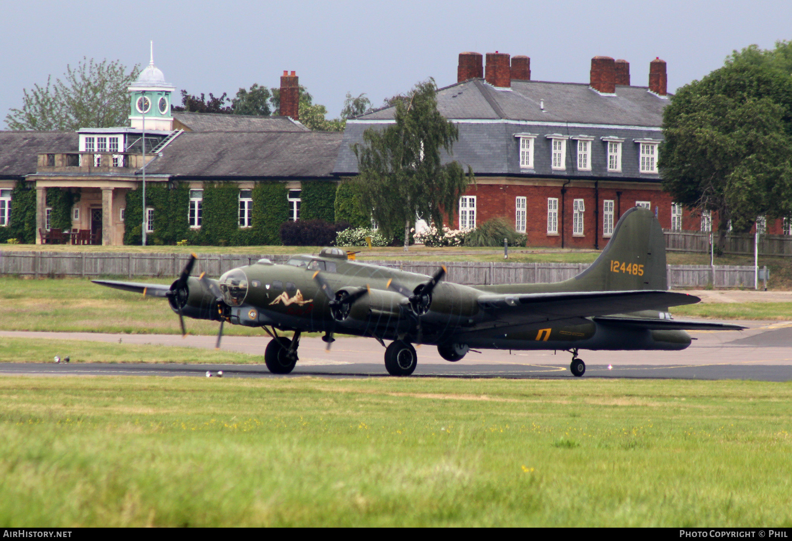 Aircraft Photo of G-BEDF / 124485 | Boeing B-17G Flying Fortress | USA - Air Force | AirHistory.net #206405