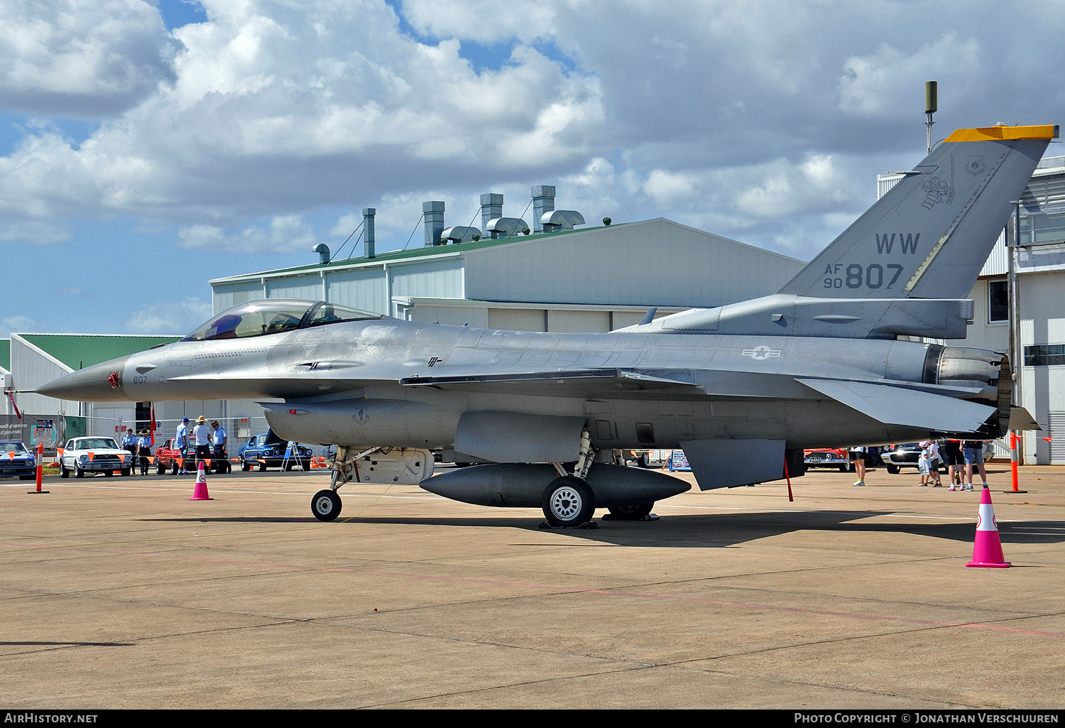 Aircraft Photo of 90-0807 / AF90-807 | General Dynamics F-16CM Fighting Falcon | USA - Air Force | AirHistory.net #206469