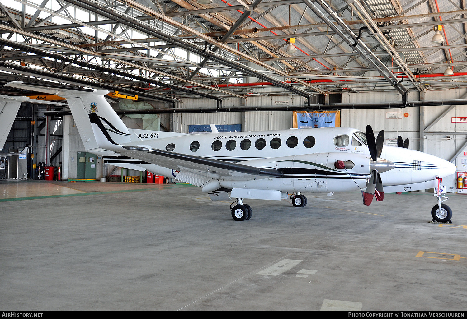 Aircraft Photo of A32-671 | Hawker Beechcraft 350 King Air (B300) | Australia - Air Force | AirHistory.net #206481