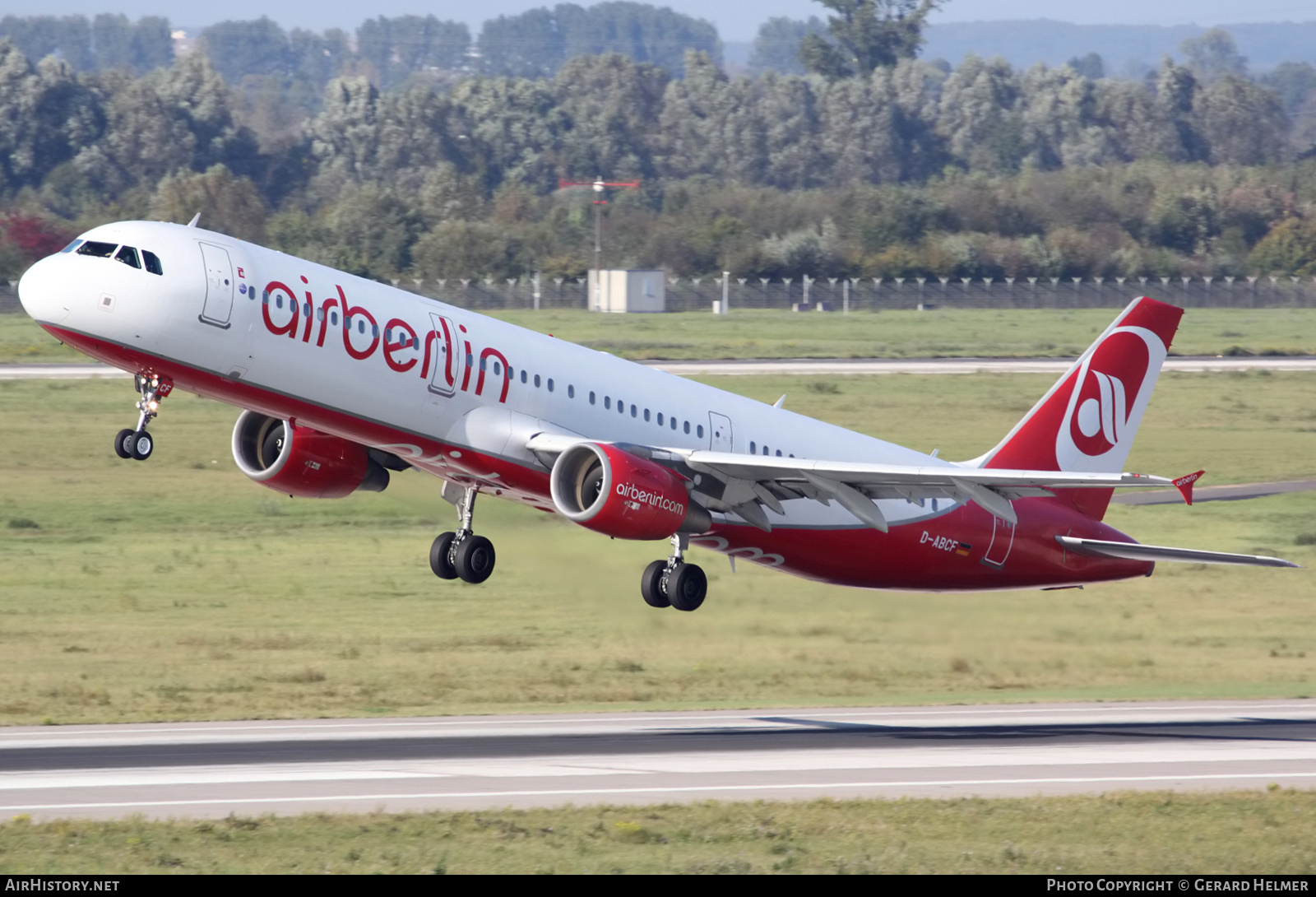 Aircraft Photo of D-ABCF | Airbus A321-211 | Air Berlin | AirHistory.net #206507