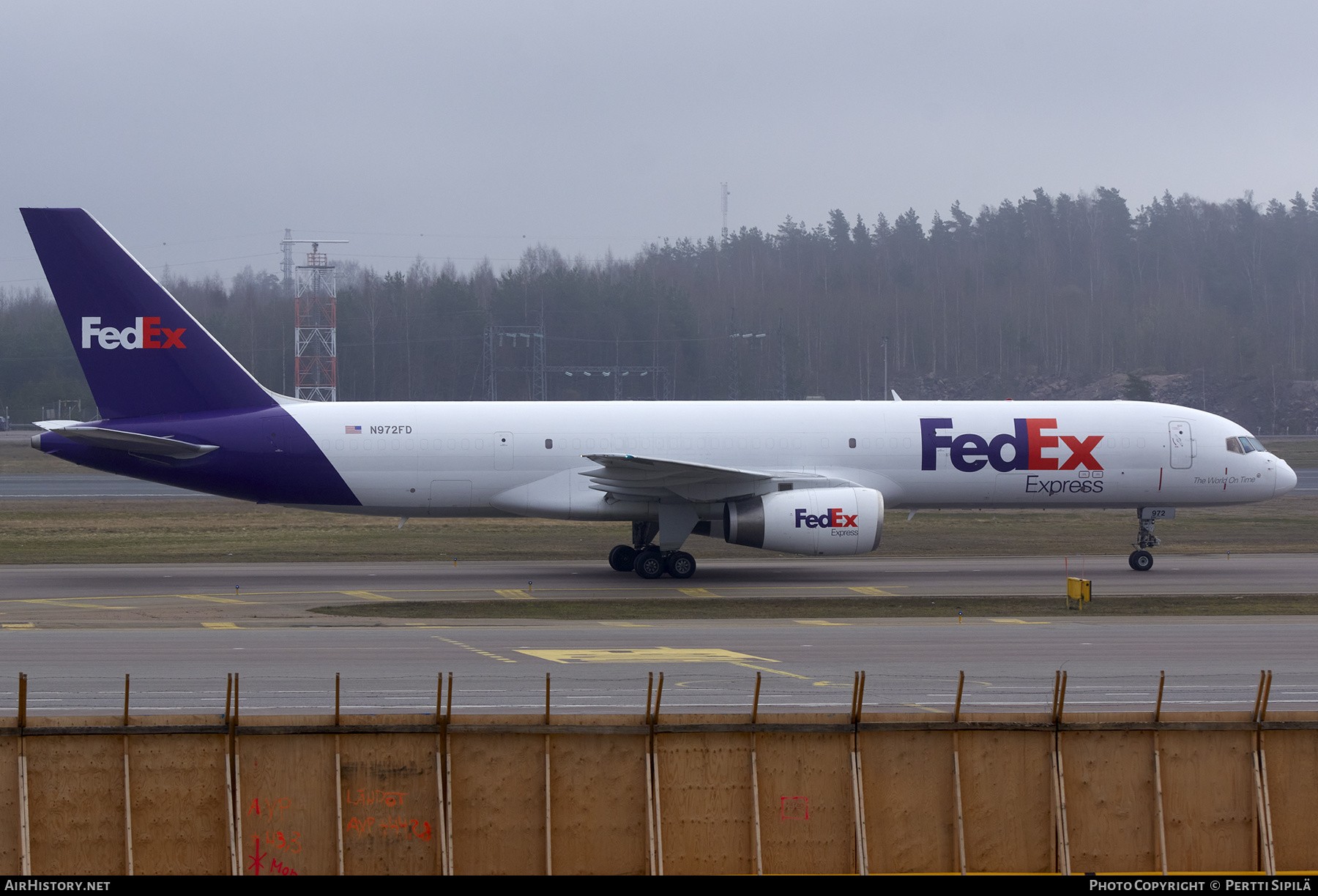 Aircraft Photo of N972FD | Boeing 757-28A(SF) | FedEx Express - Federal Express | AirHistory.net #206542