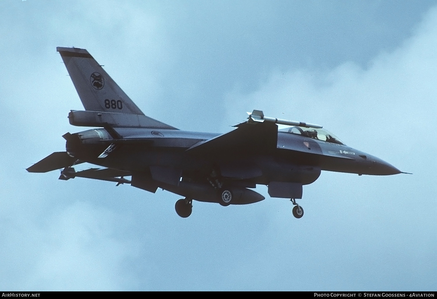 Aircraft Photo of 880 | General Dynamics F-16A Fighting Falcon | Singapore - Air Force | AirHistory.net #206624