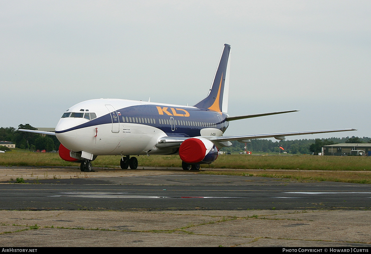 Aircraft Photo of G-IGOH | Boeing 737-3Y0 | KD Avia | AirHistory.net #206640