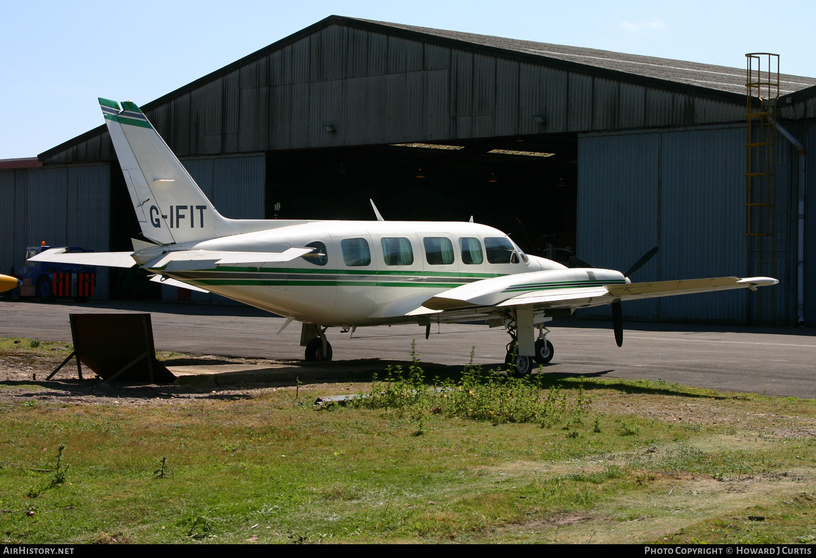 Aircraft Photo of G-IFIT | Piper PA-31-350 Chieftain | AirHistory.net #206708