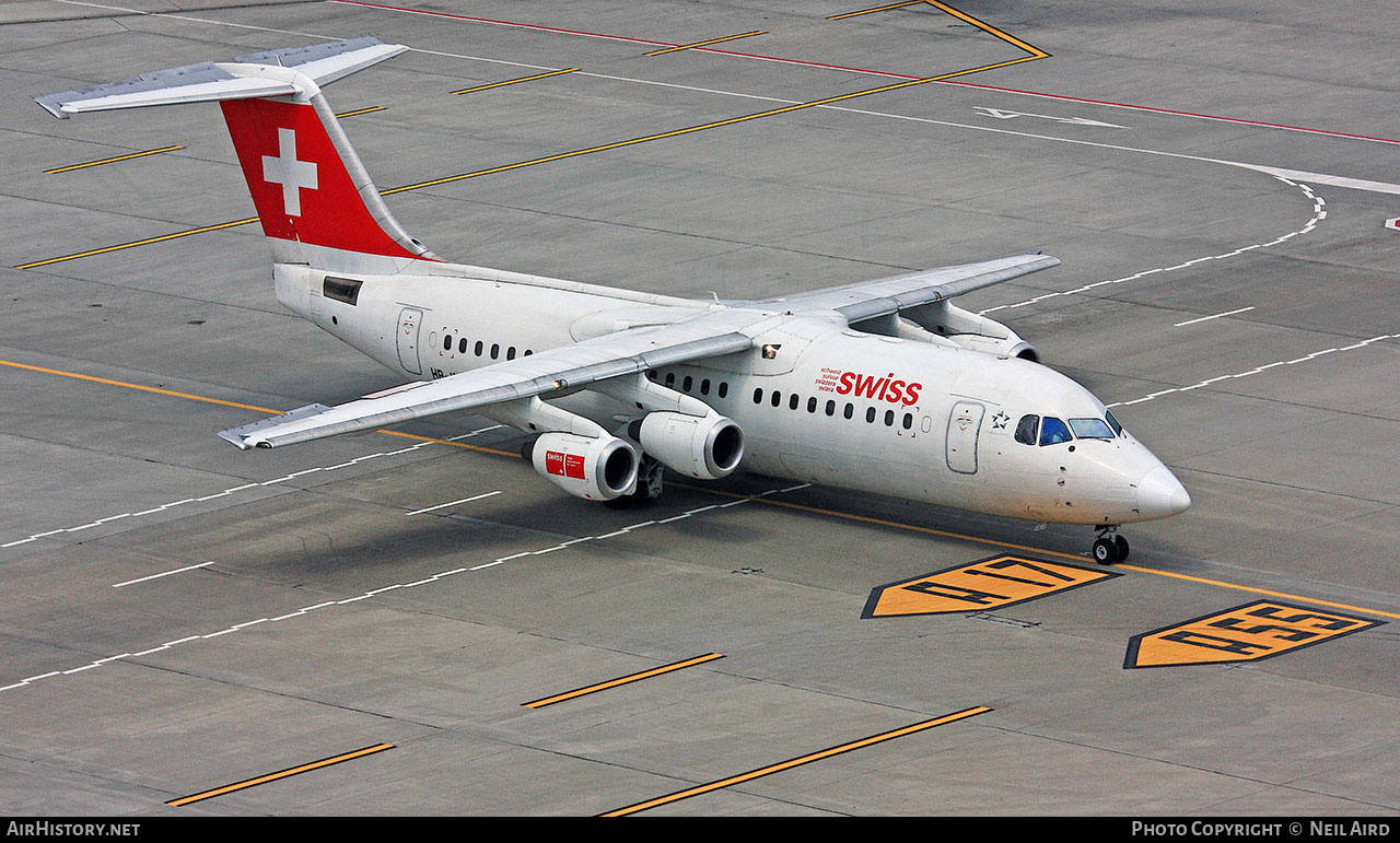 Aircraft Photo of HB-IXT | British Aerospace Avro 146-RJ100 | Swiss International Air Lines | AirHistory.net #206742