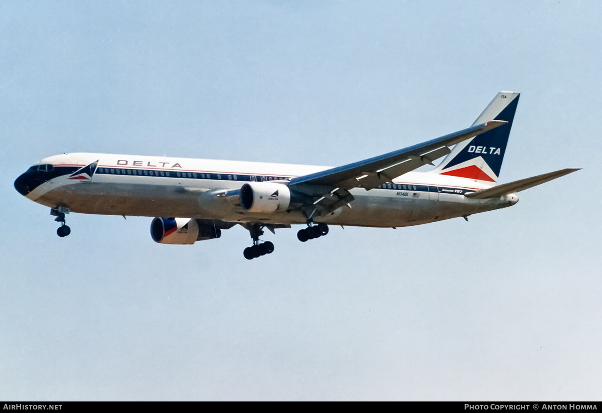 Aircraft Photo of N134DL | Boeing 767-332 | Delta Air Lines | AirHistory.net #206921
