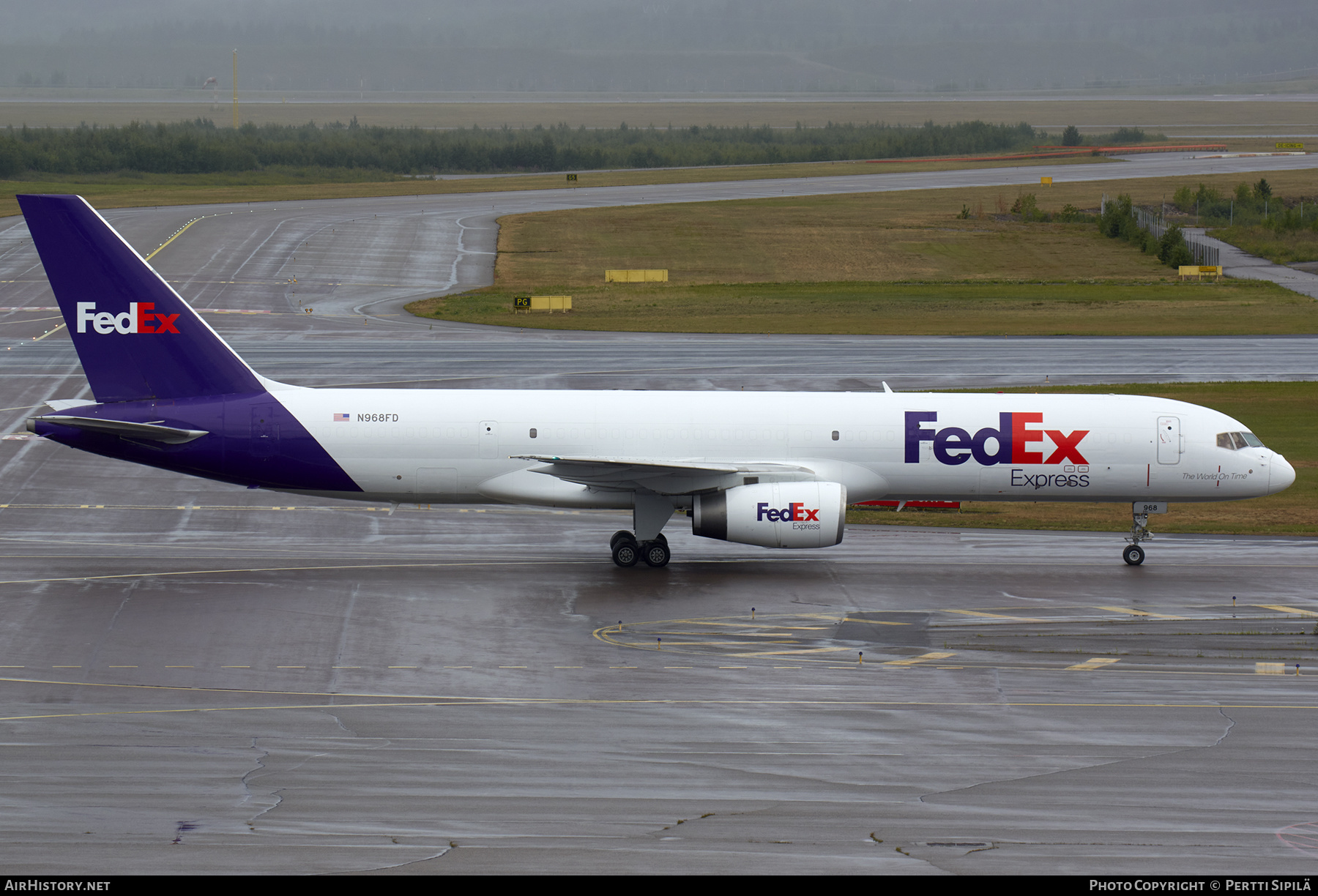 Aircraft Photo of N968FD | Boeing 757-28A(SF) | FedEx Express | AirHistory.net #206935