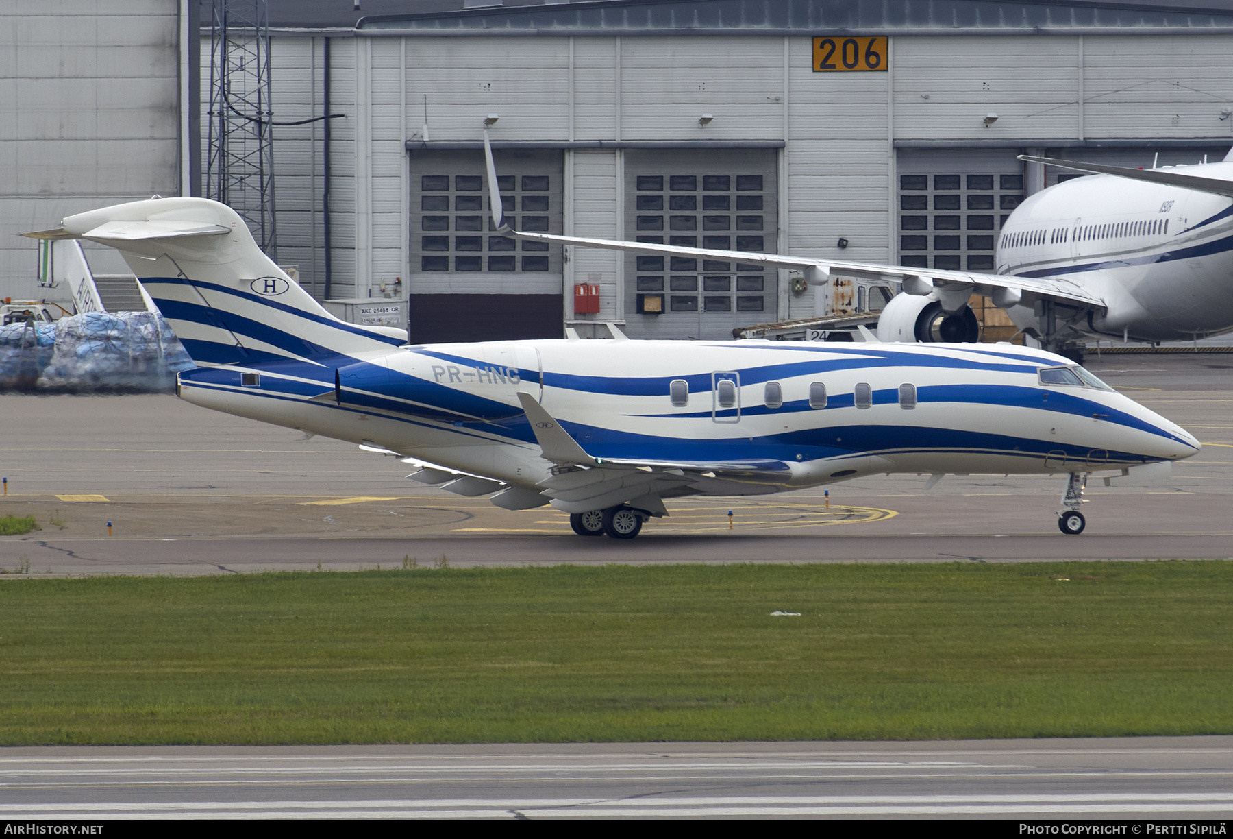 Aircraft Photo of PR-HNG | Bombardier Challenger 350 (BD-100-1A10) | AirHistory.net #206942