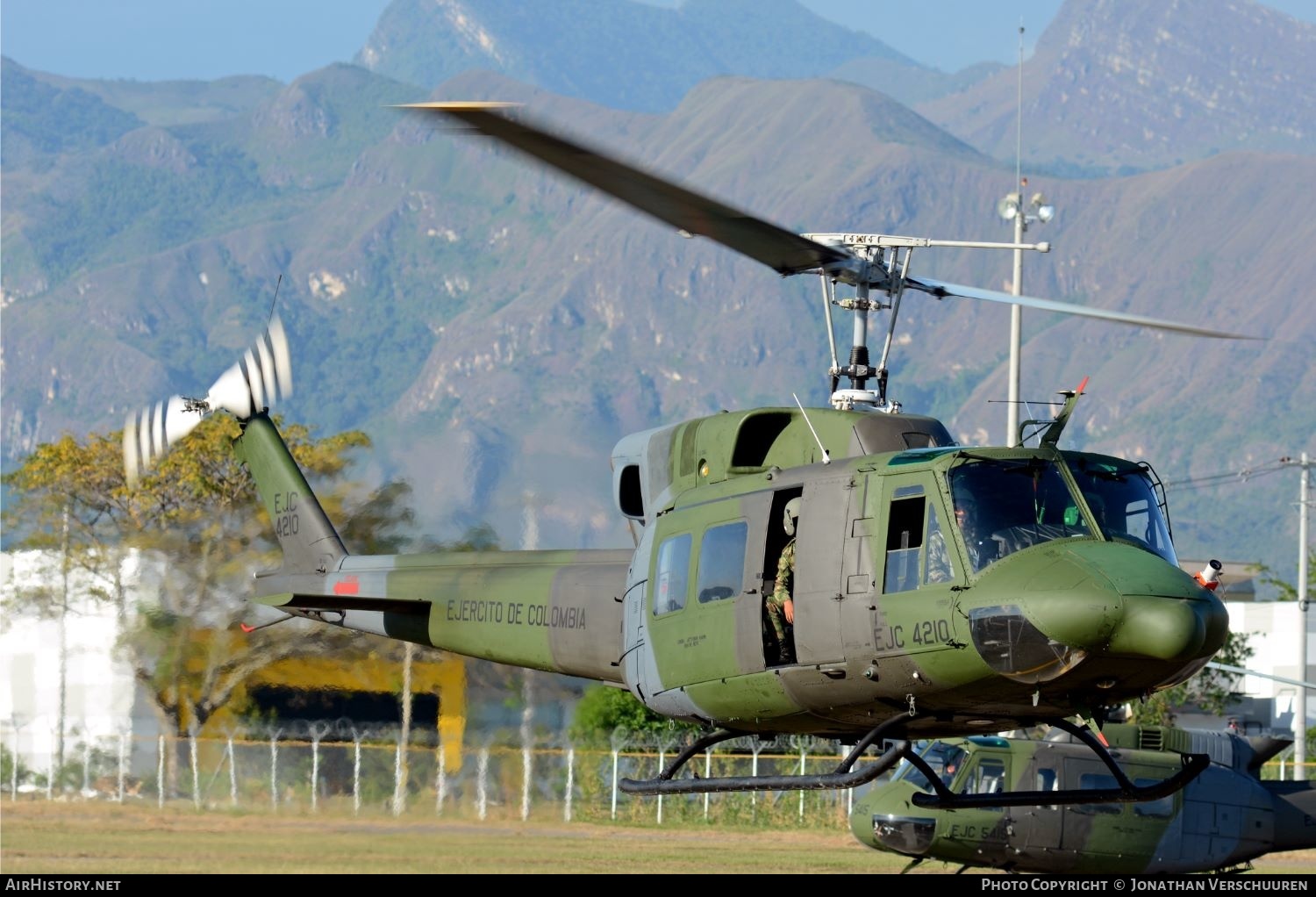 Aircraft Photo of EJC4210 | Bell UH-1N Iroquois | Colombia - Army | AirHistory.net #207003