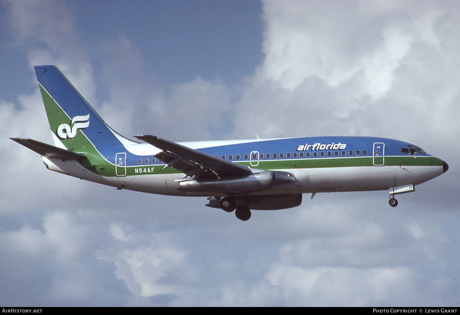 Aircraft Photo of N54AF | Boeing 737-2T4/Adv | Air Florida | AirHistory.net #207061