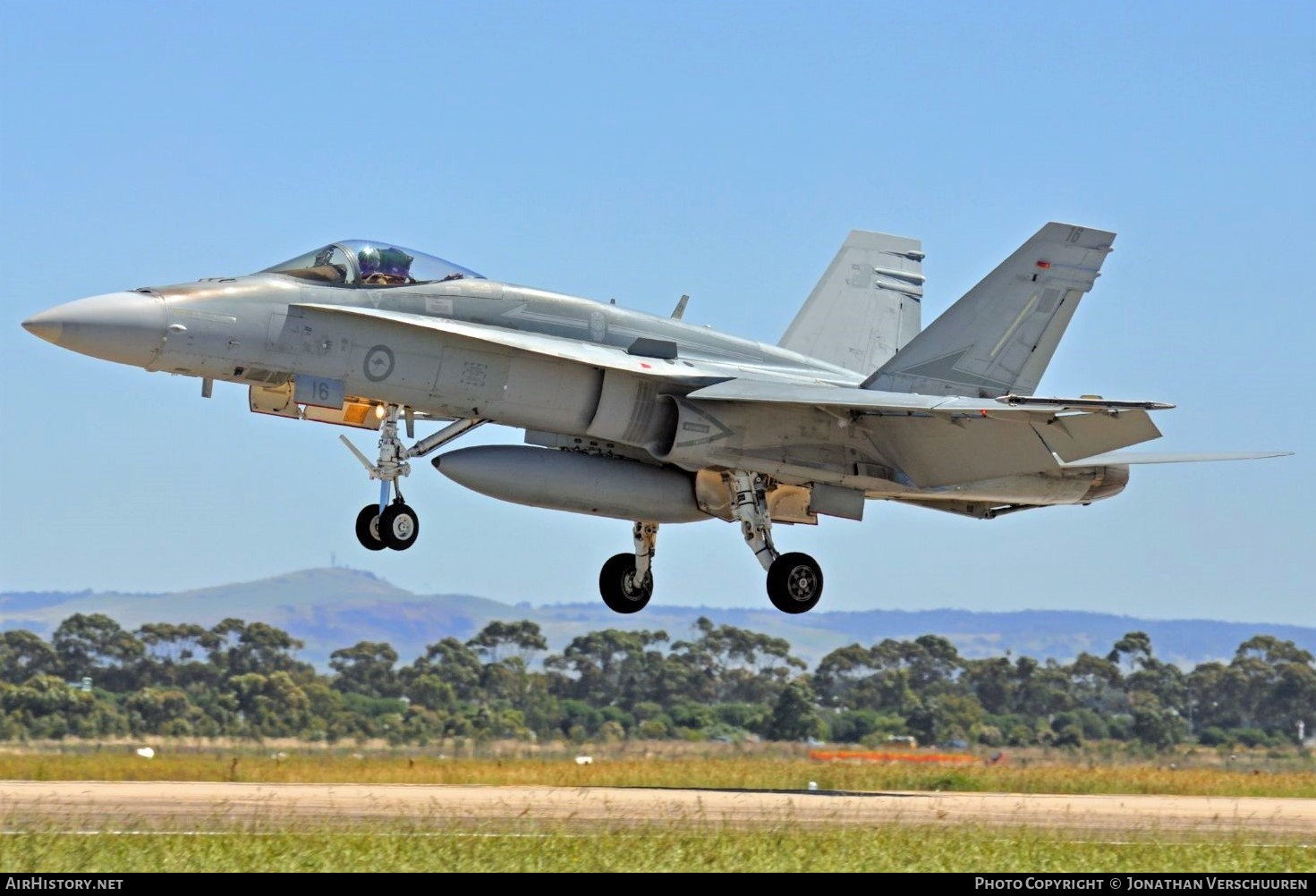 Aircraft Photo of A21-16 | McDonnell Douglas F/A-18A Hornet | Australia - Air Force | AirHistory.net #207275