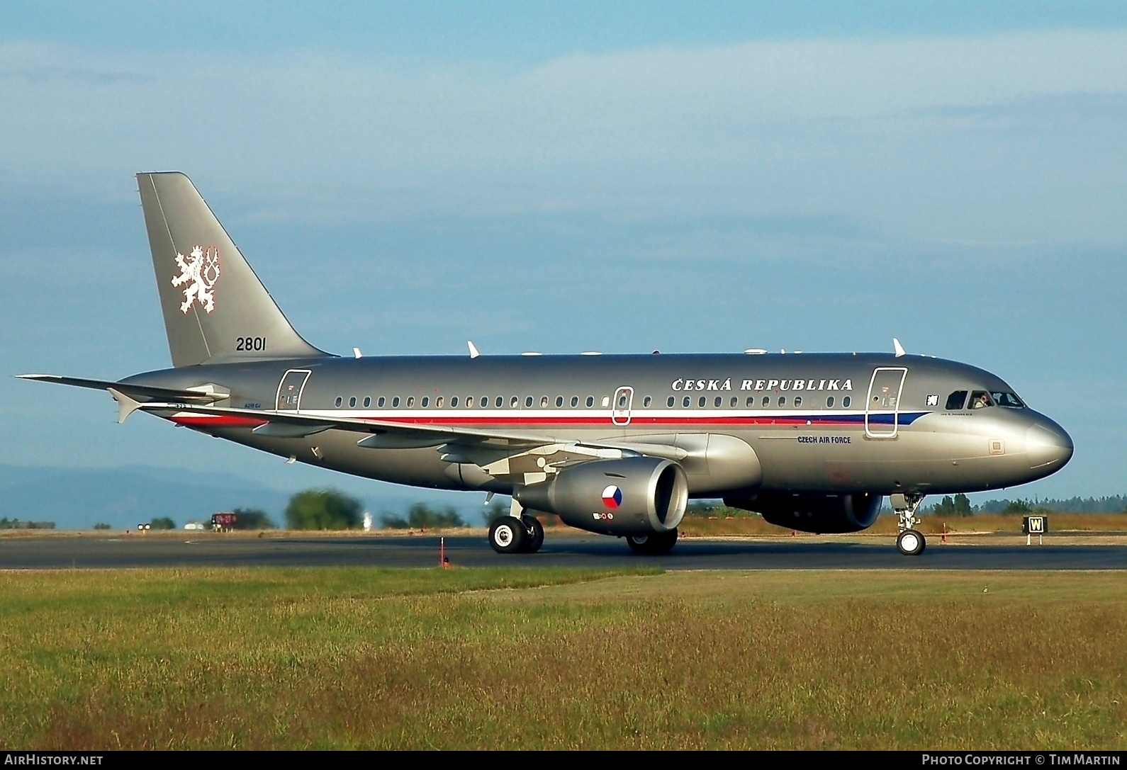 Aircraft Photo of 2801 | Airbus ACJ319 (A319-115/CJ) | Czechia - Air Force | AirHistory.net #207426