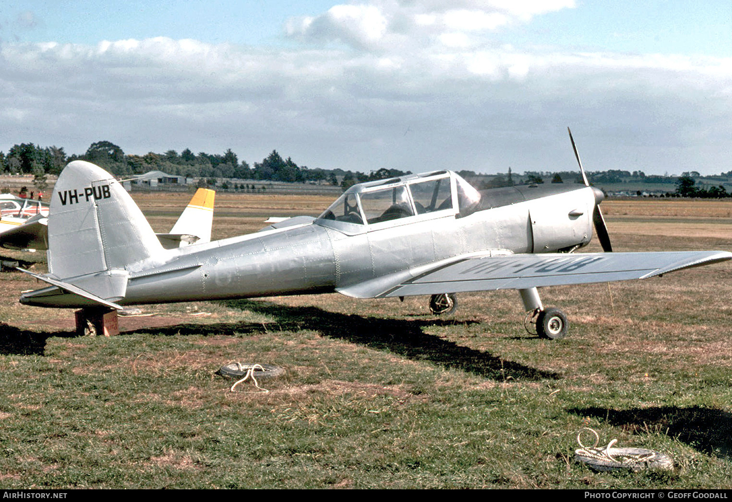 Aircraft Photo of VH-PUB | De Havilland DHC-1 Chipmunk Mk22 | AirHistory.net #207429