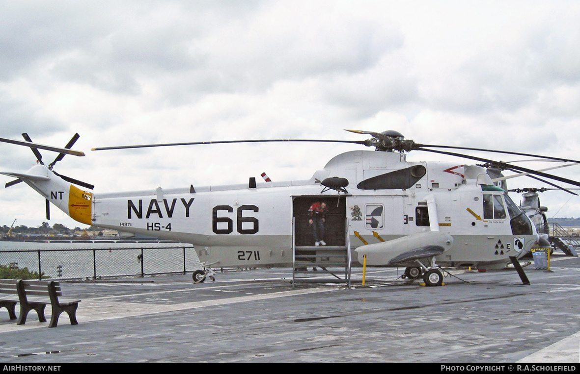 Aircraft Photo of 149711 | Sikorsky UH-3H Sea King (S-61B) | USA - Navy | AirHistory.net #207435
