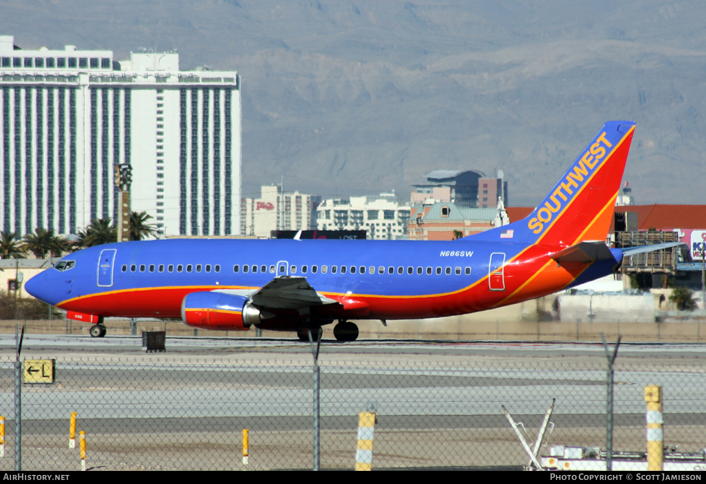 Aircraft Photo of N686SW | Boeing 737-317 | Southwest Airlines | AirHistory.net #207664