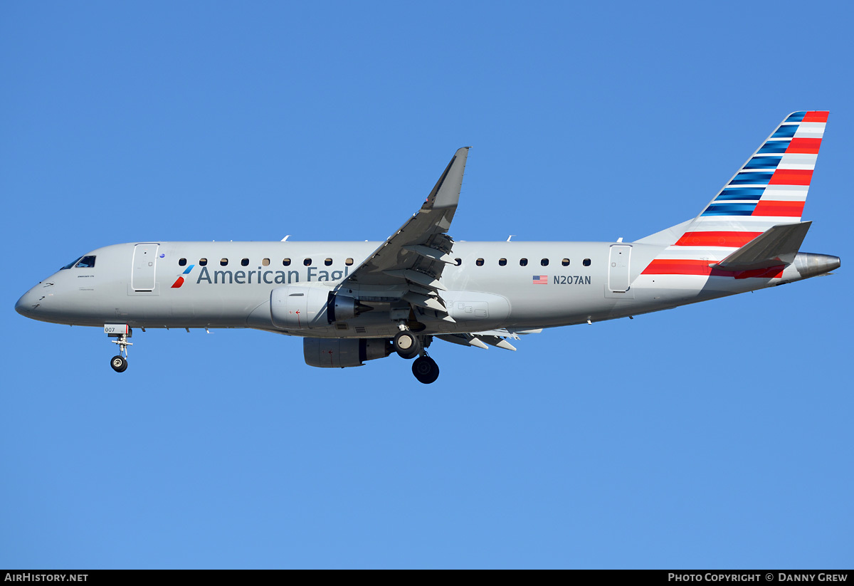 Aircraft Photo of N207AN | Embraer 175LR (ERJ-170-200LR) | American Eagle | AirHistory.net #207724