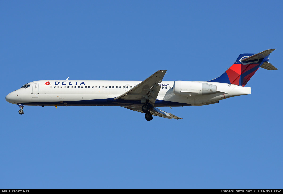 Aircraft Photo of N996AT | Boeing 717-2BD | Delta Air Lines | AirHistory.net #207776